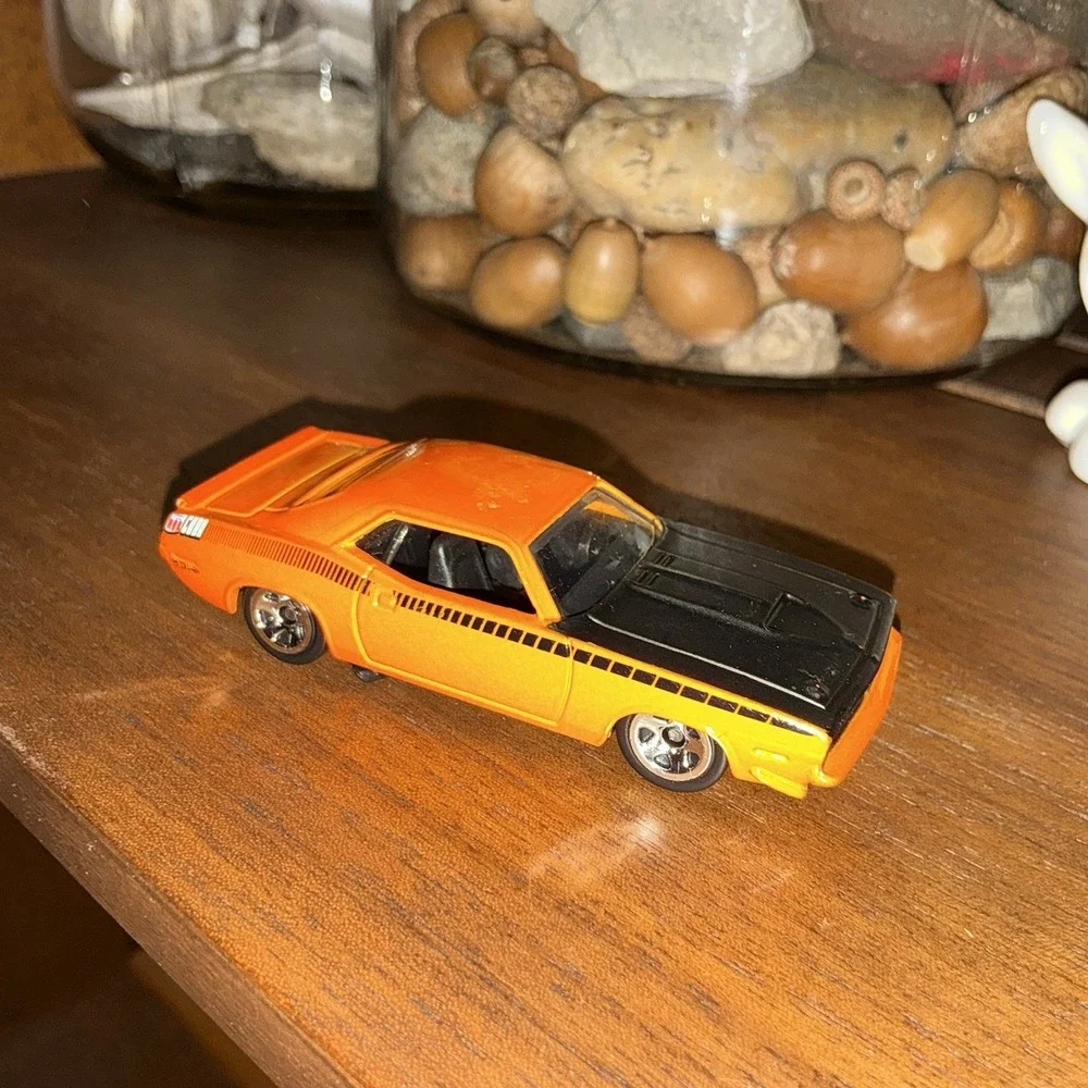 Hot Wheels 1970 Plymouth Barracuda Orange Black Diecast Die-cast Toy Car